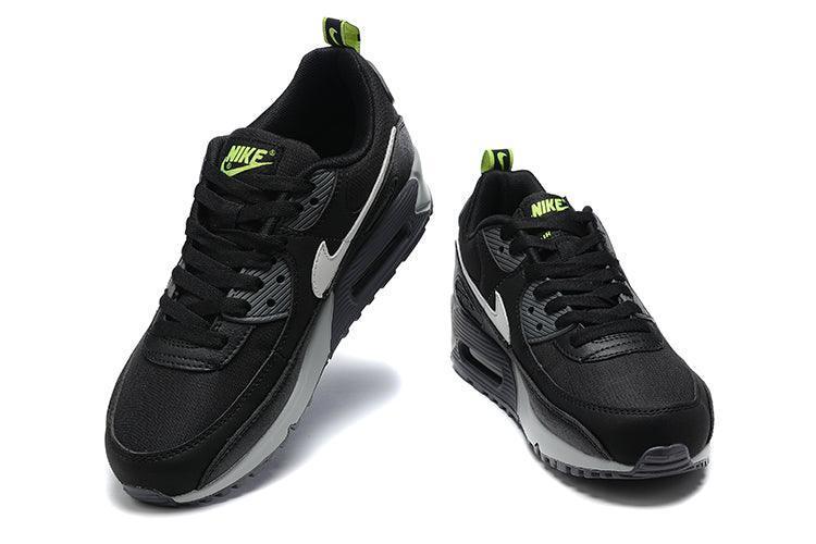 Nike Air Max 90 &