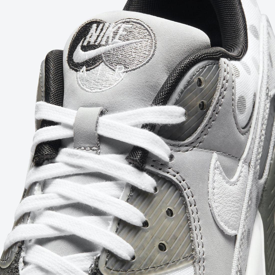 Nike Air Max 90 &