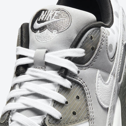 Nike Air Max 90 &