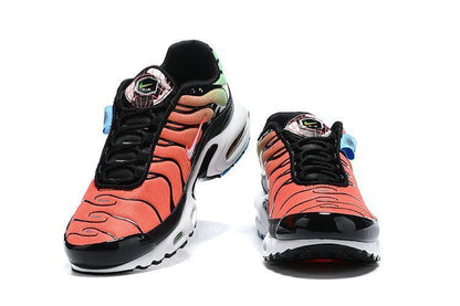 Nike Air Max Plus &
