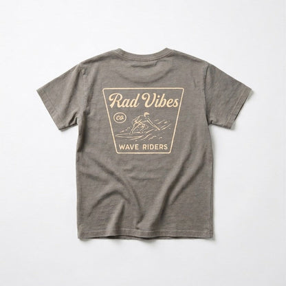 THE MAVERICKS TEE - FADED GREY
