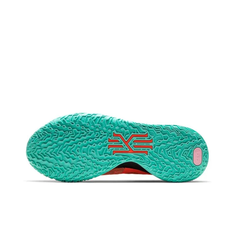 Nike Kyrie 7 &