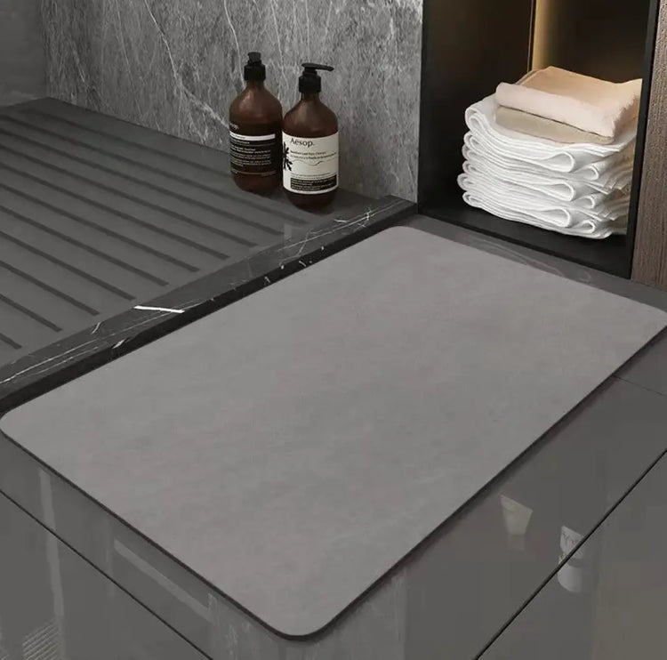 Modern Diatom Ooze Bathroom Floor Mat SHOPEZRA L.L.C.