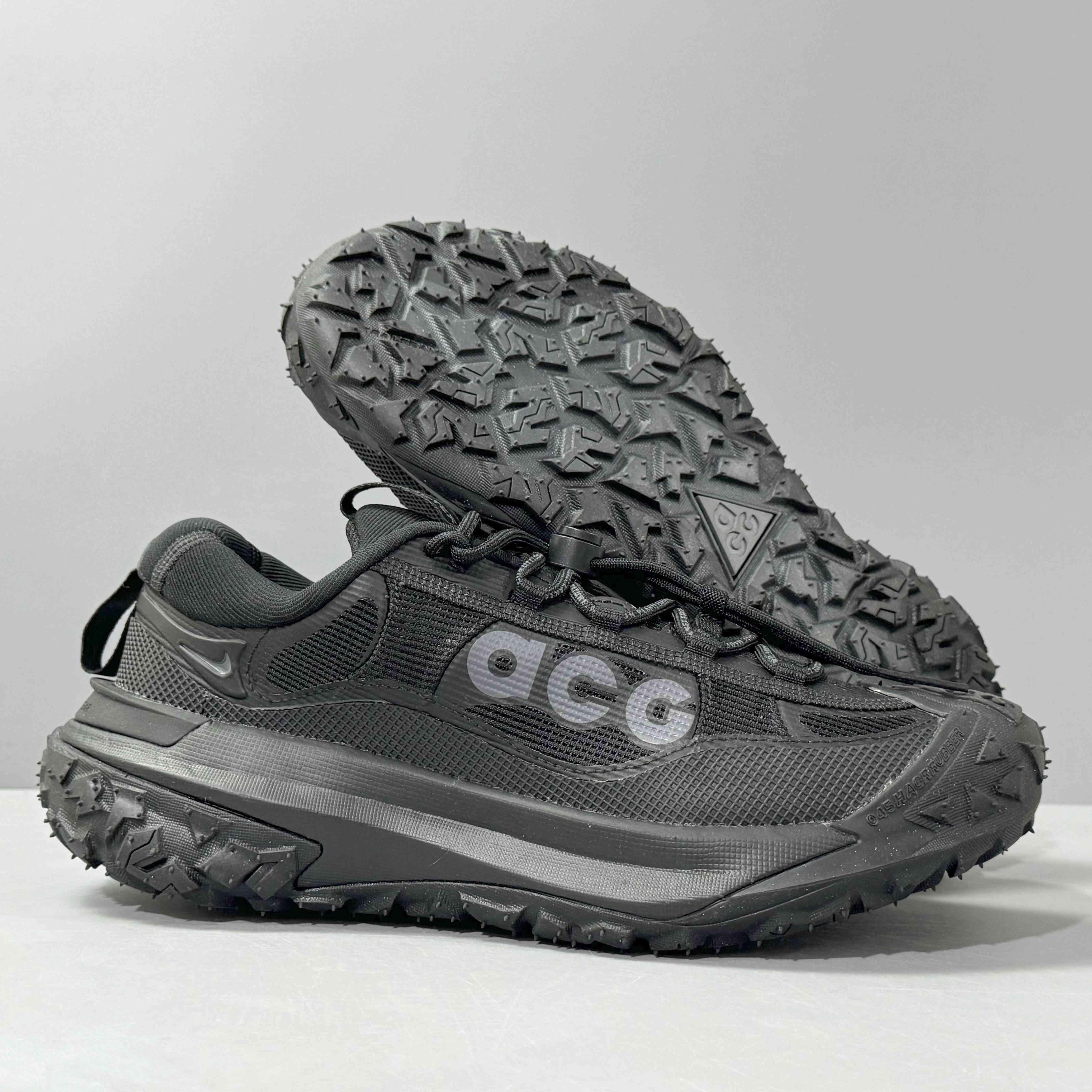 Nike ACG Mountain Fly 2 &