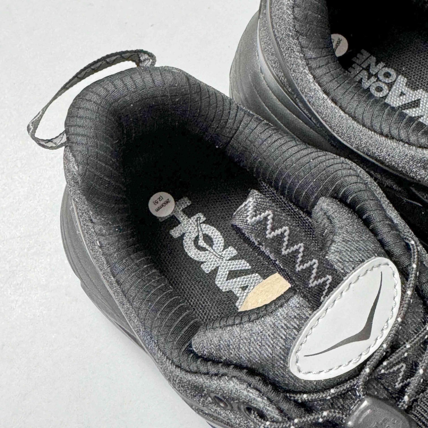 Hoka One One Mafate Three2 &
