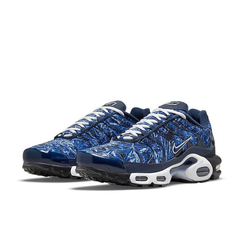 Nike Air Max Plus &
