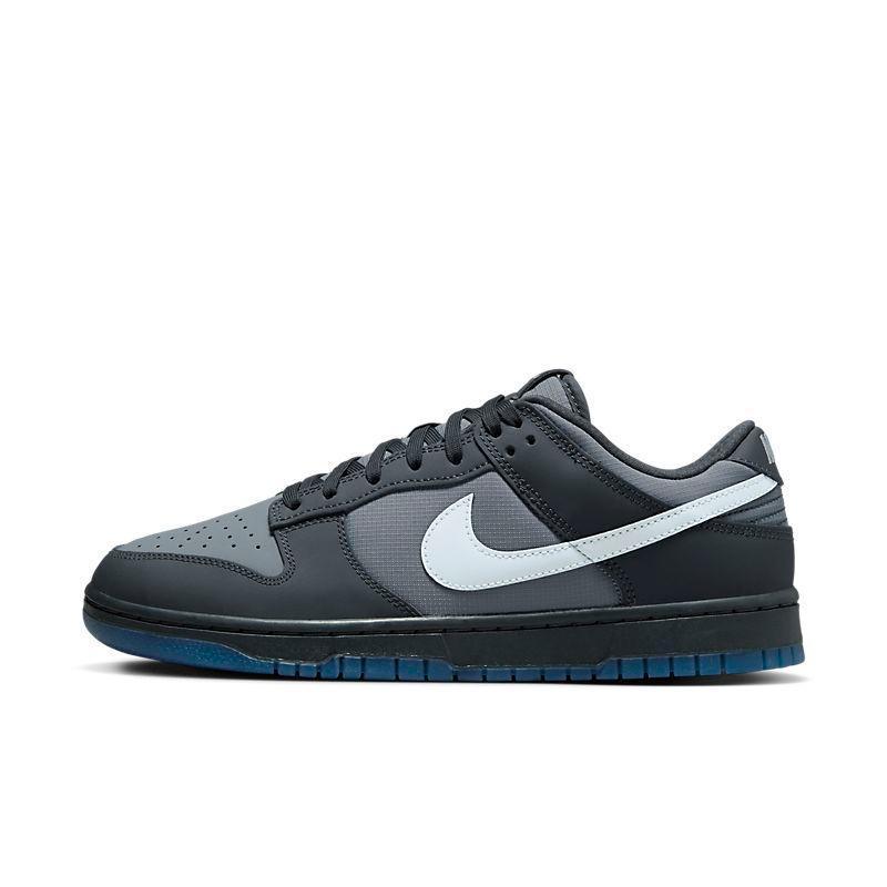 Nike Dunk Low &