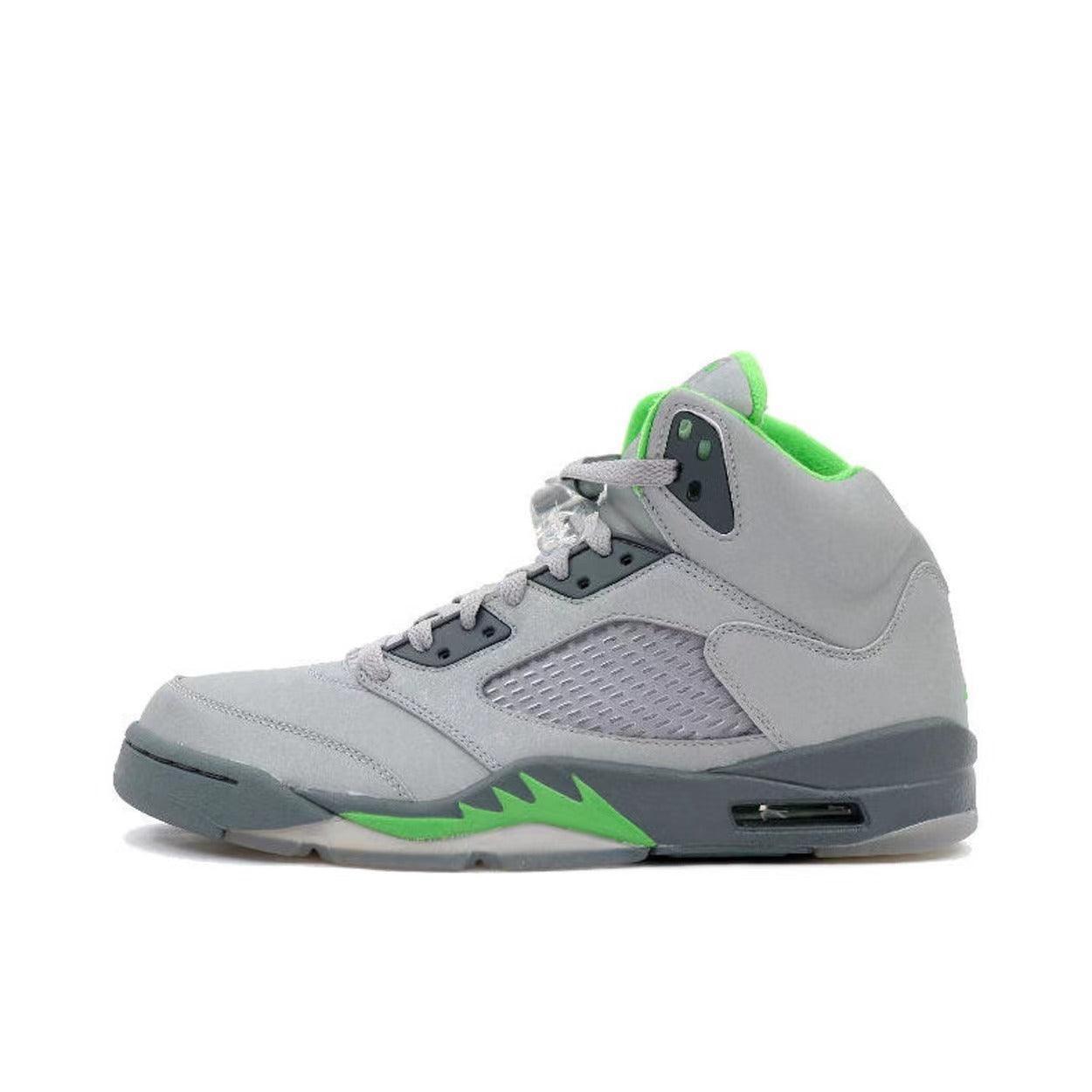 Air Jordan 5 Retro &