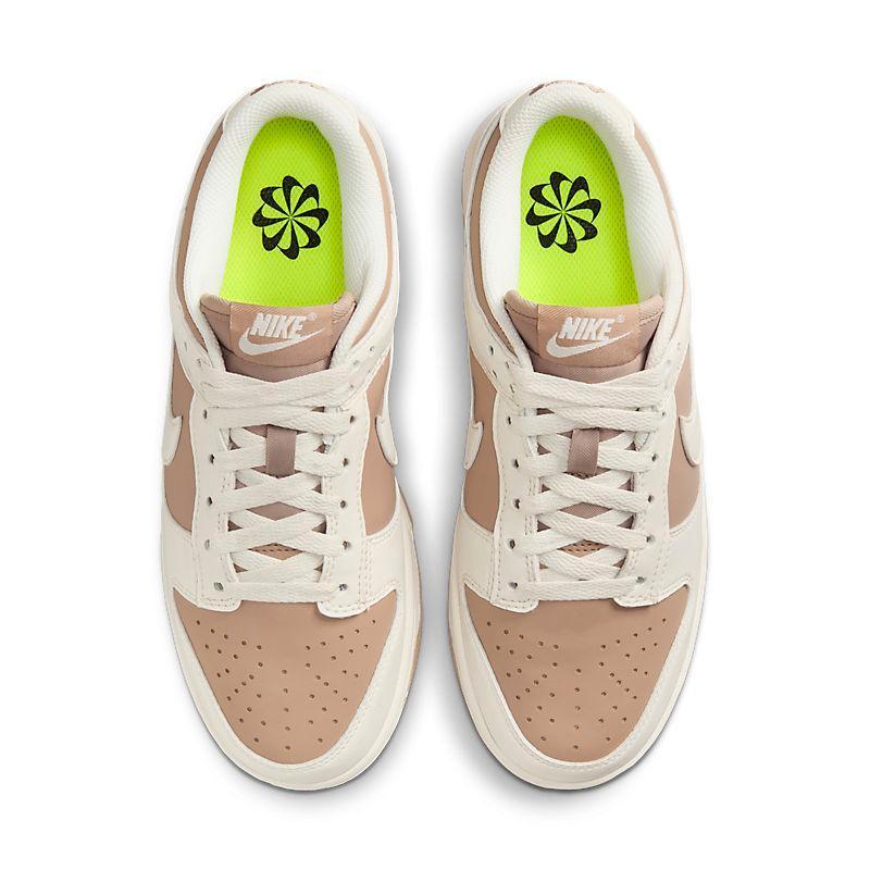 Nike Dunk Low &