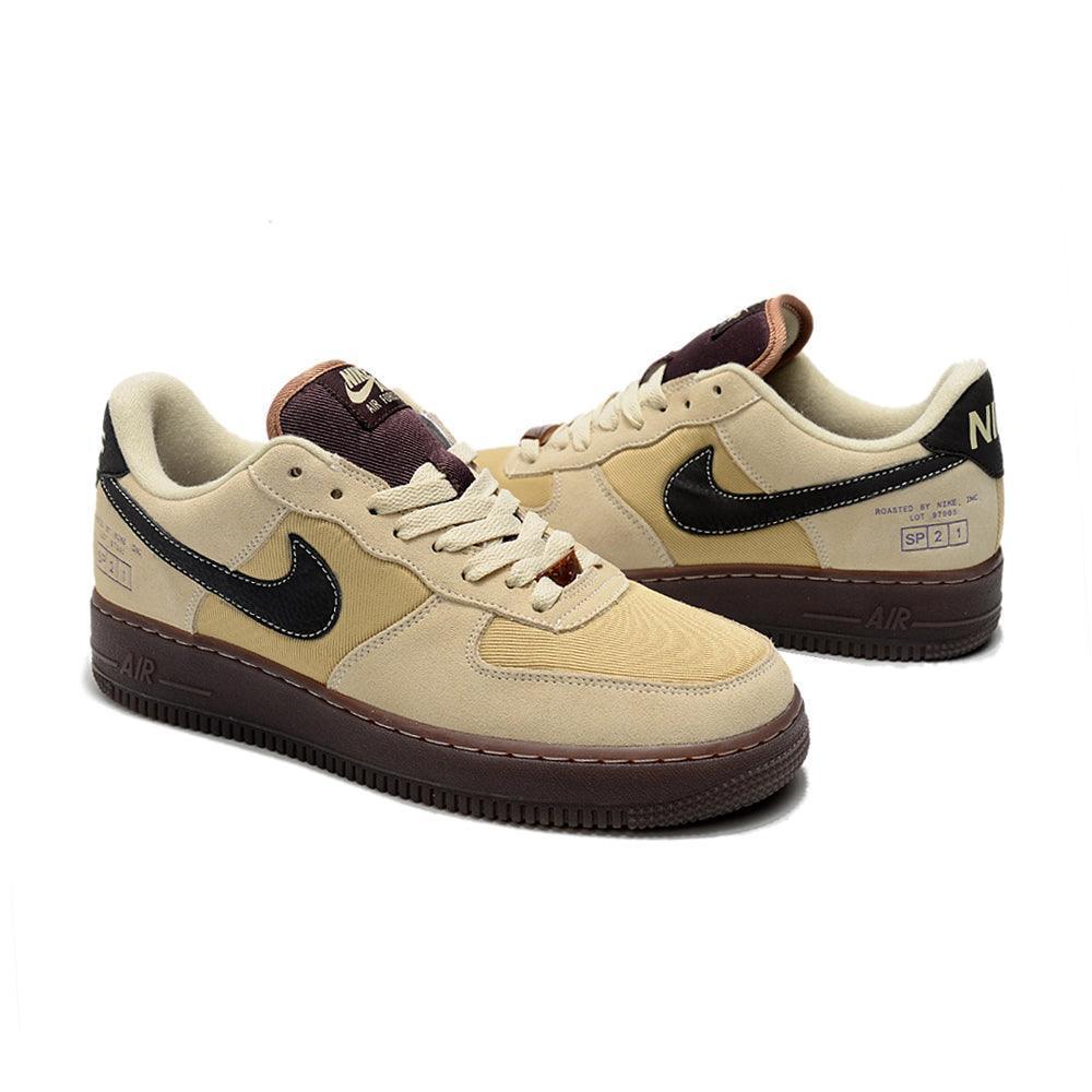 Nike Air Force 1 &