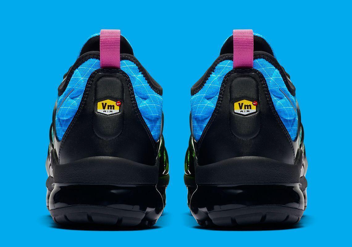 Nike Air VaporMax Plus &