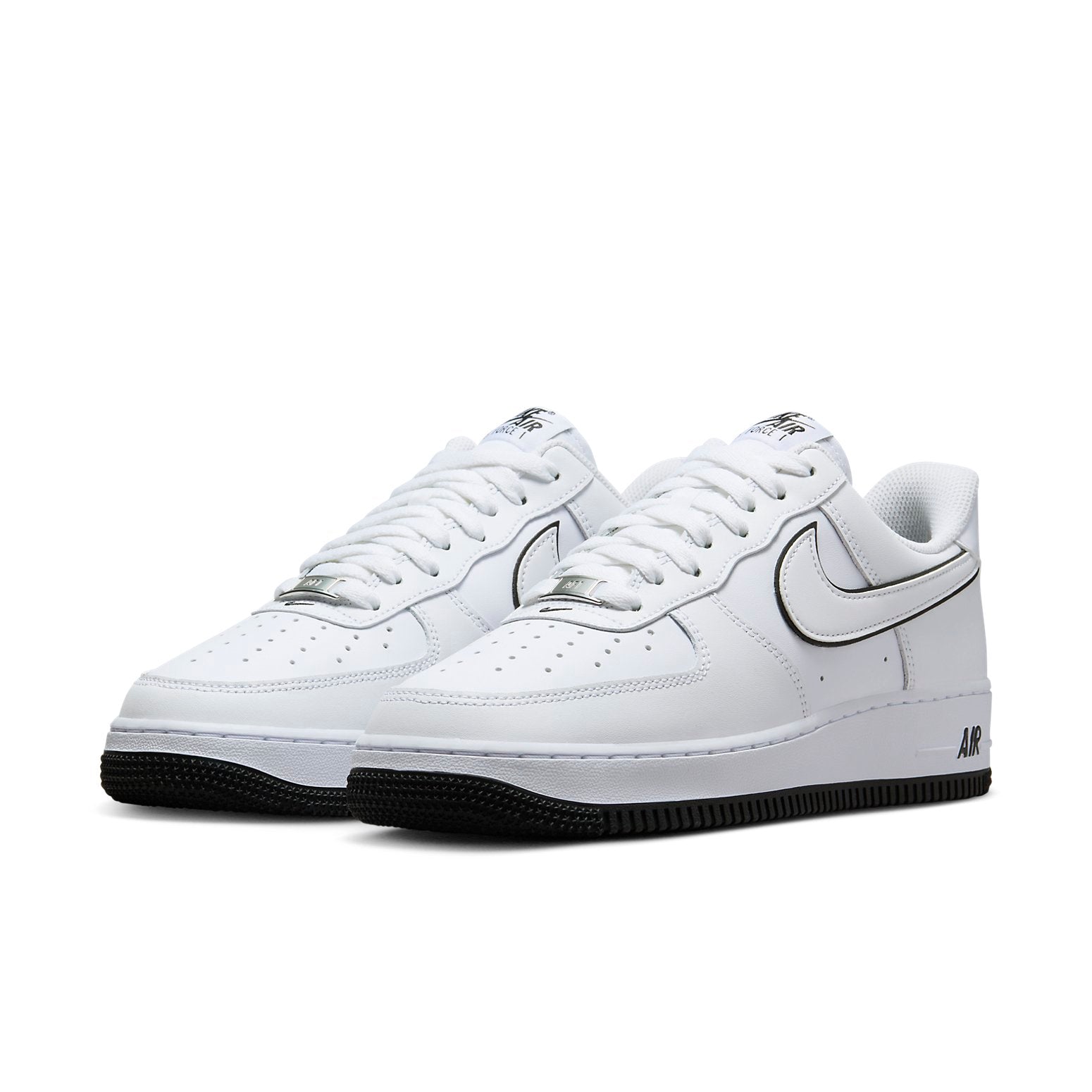Nike Air Force 1 Low &