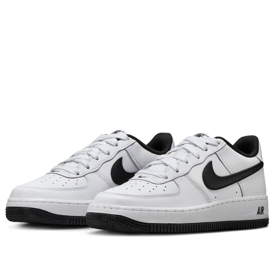 Nike Air Force 1 LV8 &