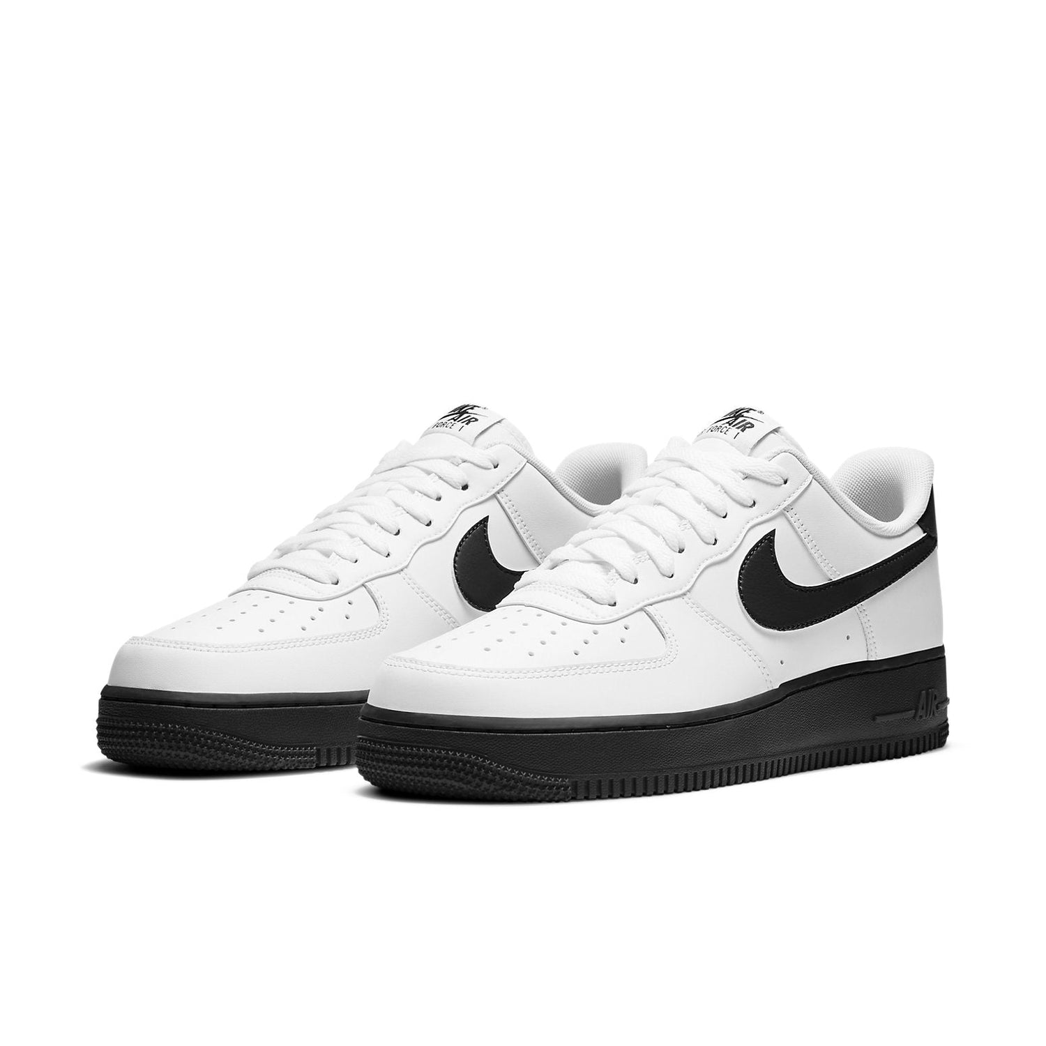 Nike Air Force 1 Low &