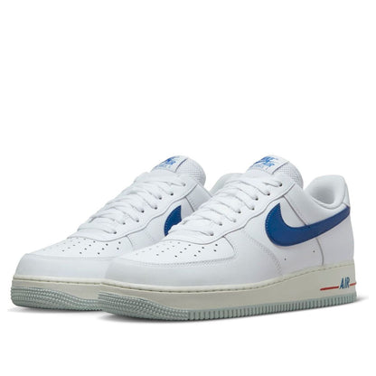 Nike Air Force 1 &