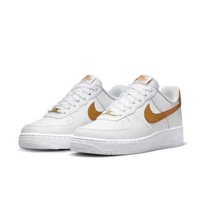 Nike Air Force 1 Low &