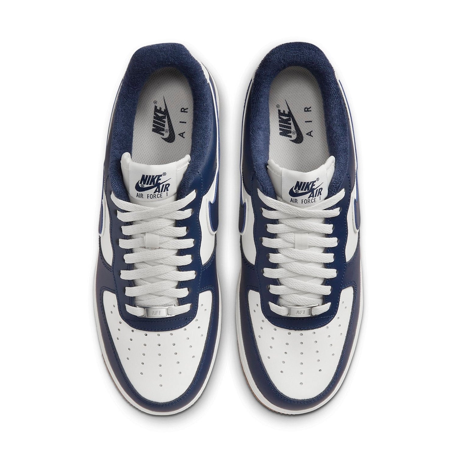 Nike Air Force 1 &