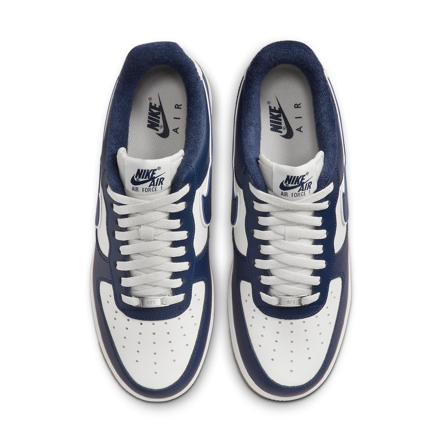 Nike Air Force 1 &