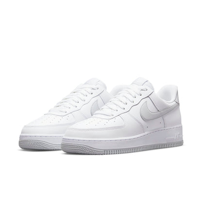 Nike Air Force 1 &