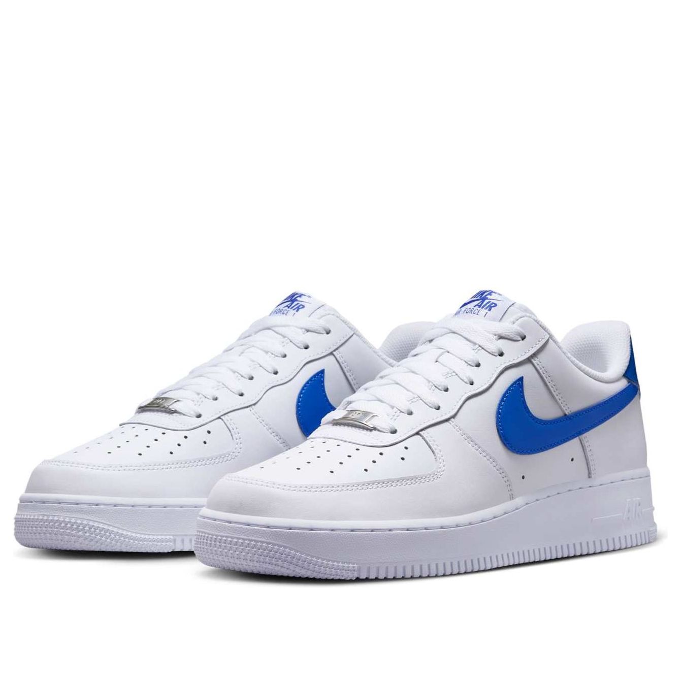 Nike Air Force 1 Low &