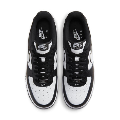Nike Air Force 1 &