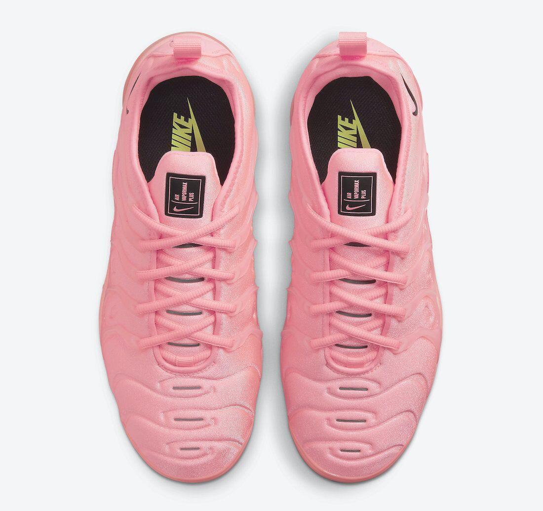 Nike Air VaporMax Plus &