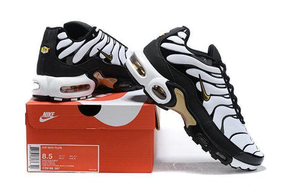 Nike Air Max Plus &