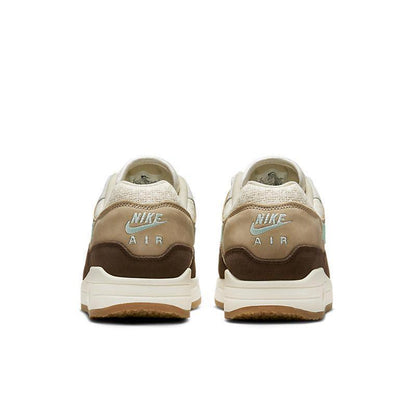 Nike Air Max 87 &