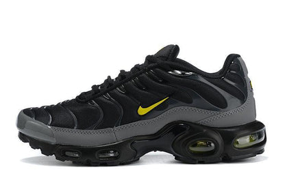 Nike Air Max Plus &
