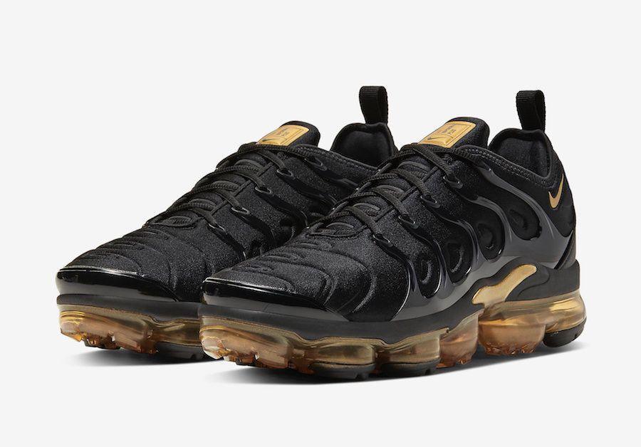 Nike Air VaporMax Plus &