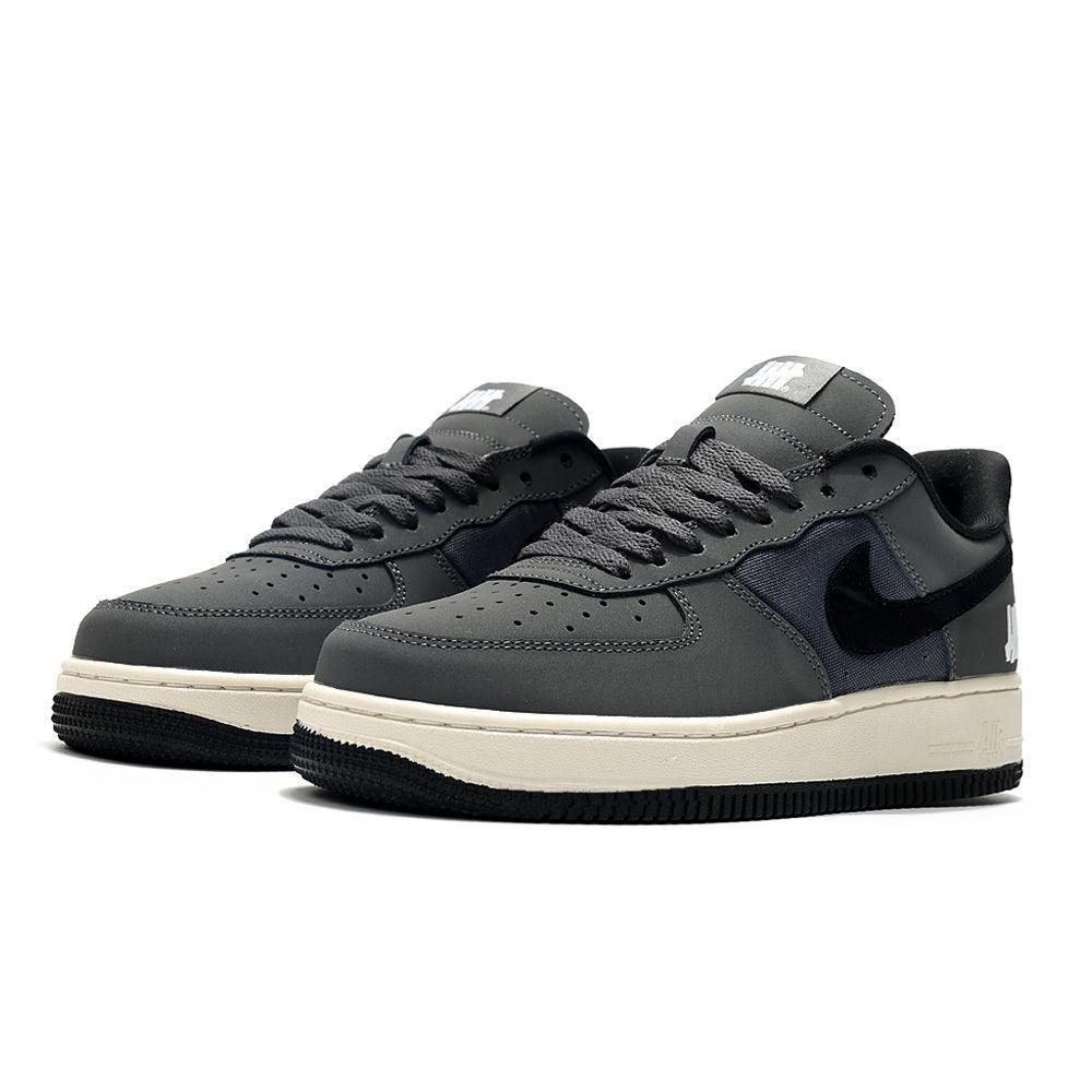 Nike Air Force 1 &