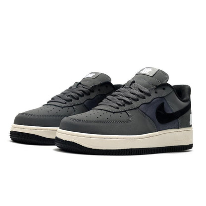 Nike Air Force 1 &