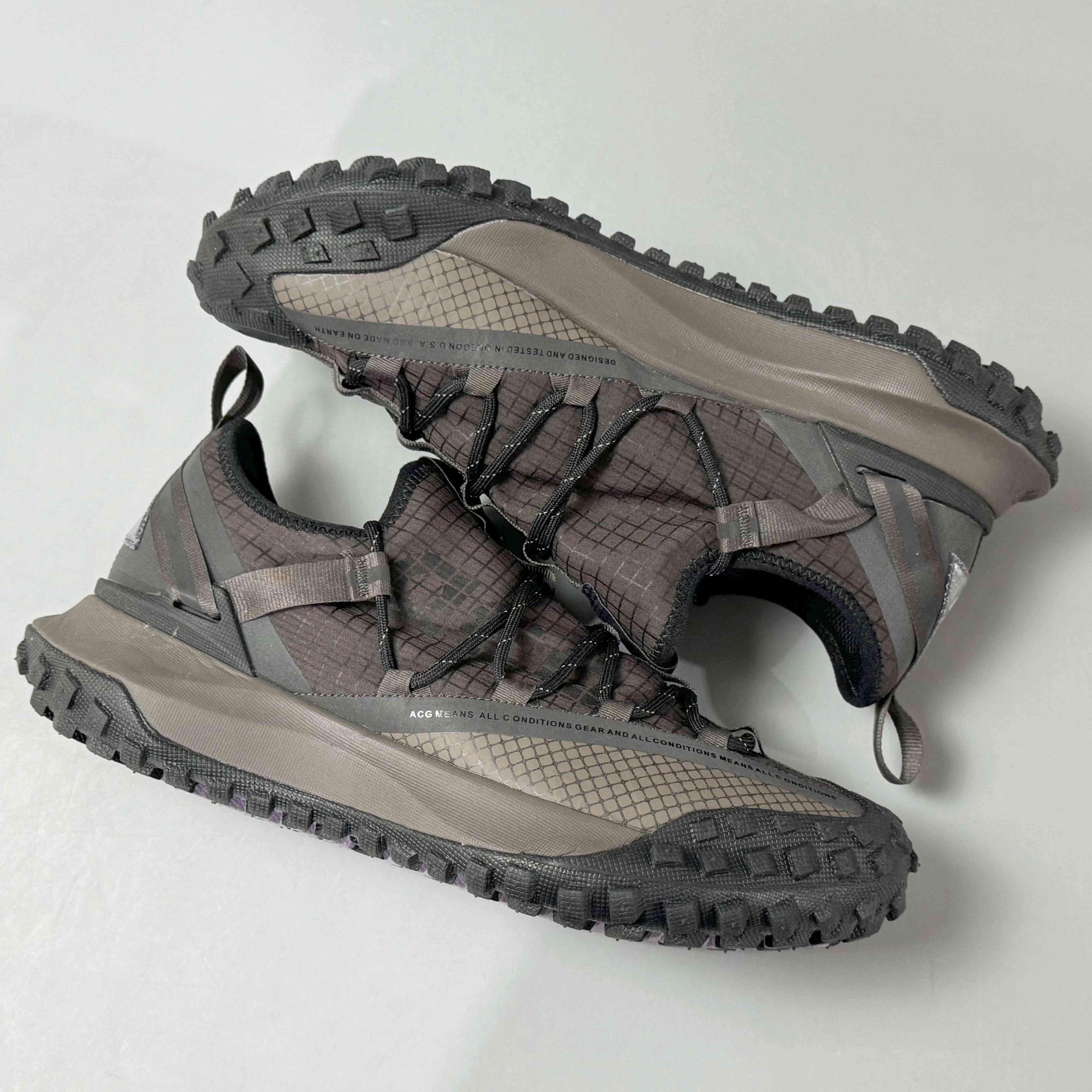 Nike ACG Mountain Fly Low &