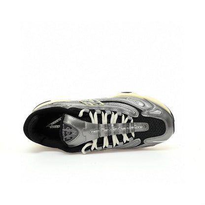New Balance 1000 &