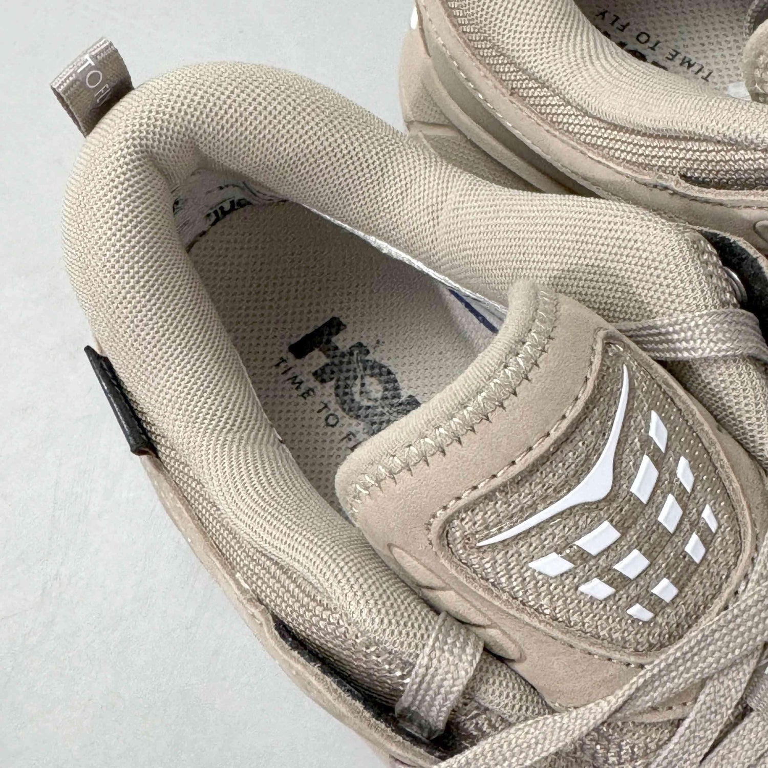 Hoka One One Tor Ultra Low Wp Jp &