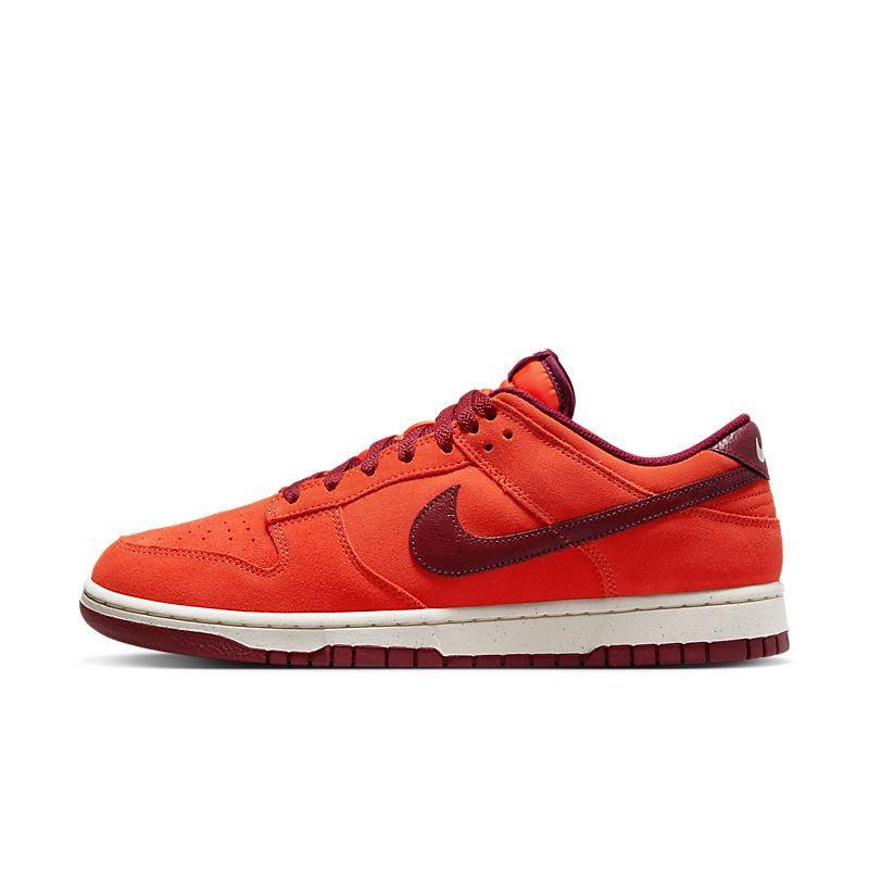 Nike Dunk Low &