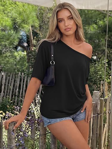 Laid-back style top