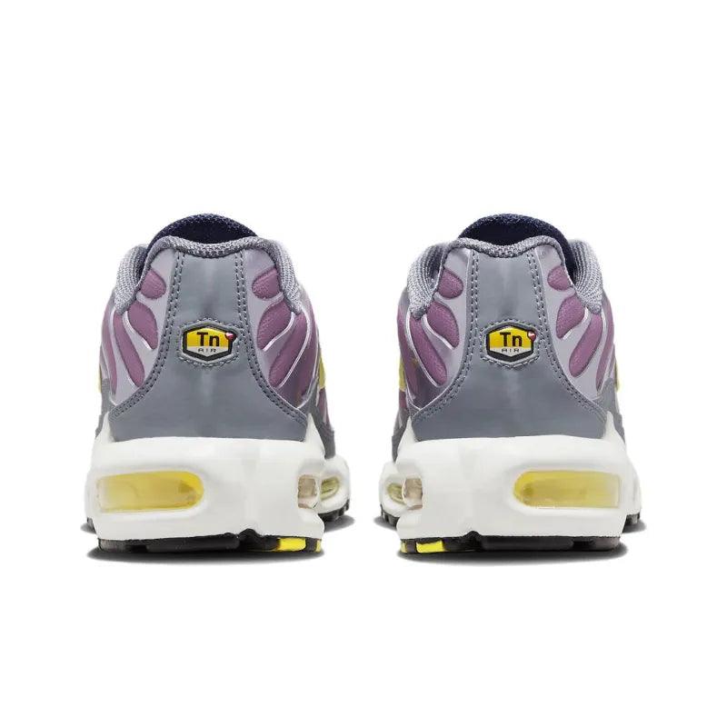 Nike Air Max Plus &