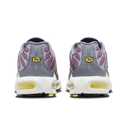 Nike Air Max Plus &
