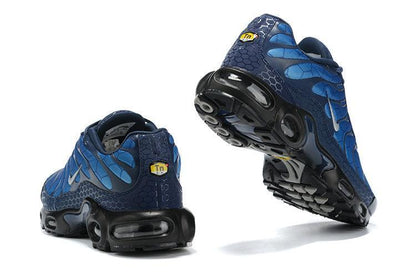 Nike Air Max Plus &