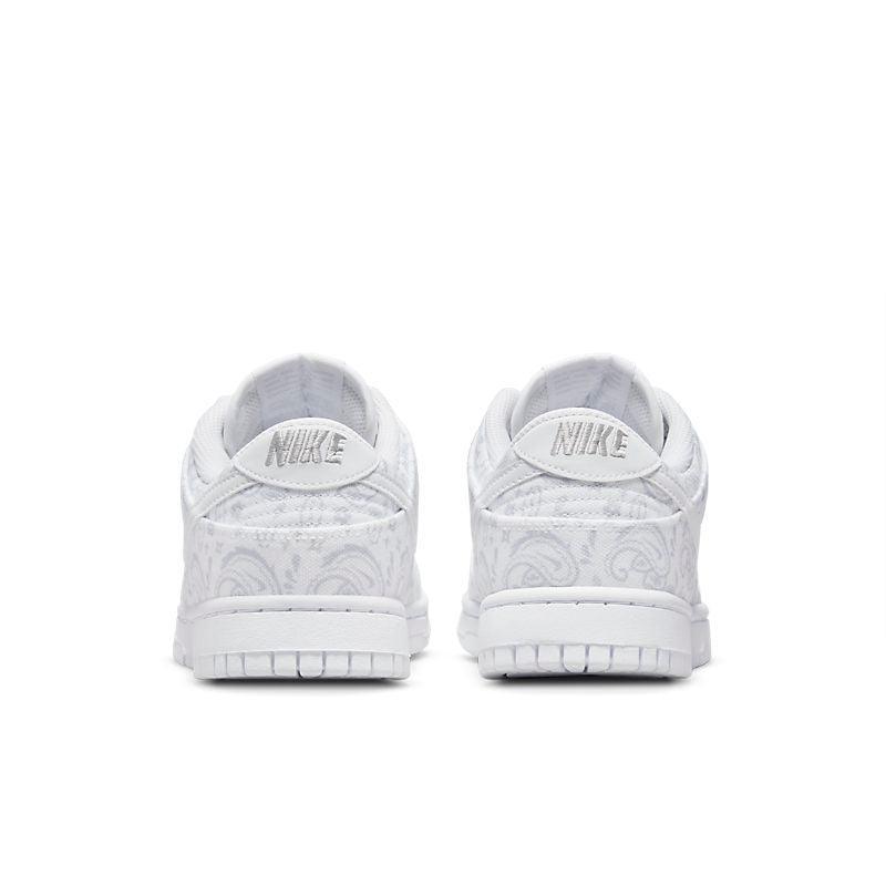 Nike Dunk Low &