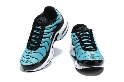 Nike Air Max Plus &