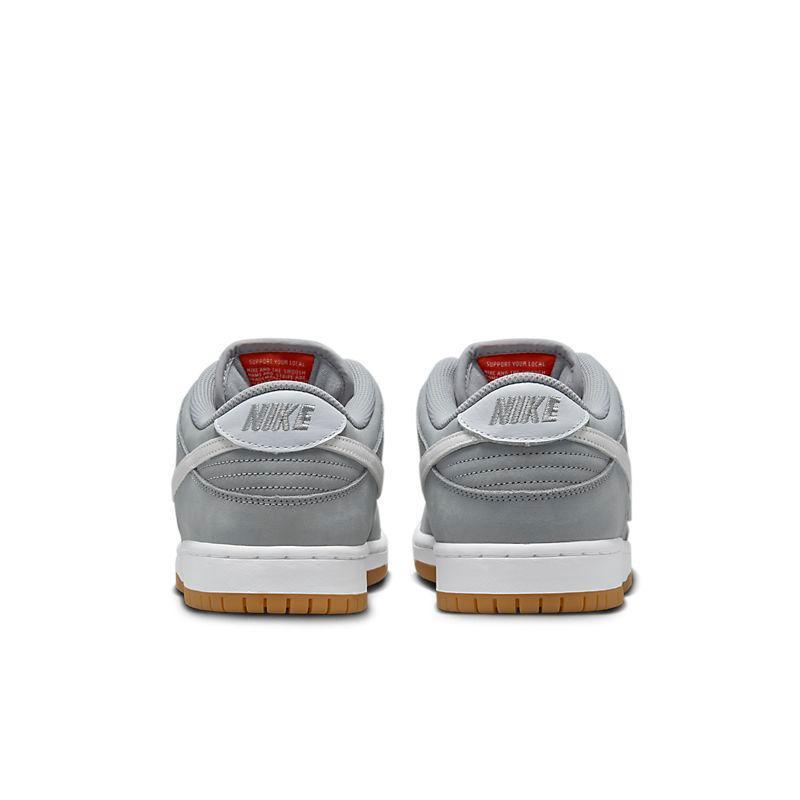 Nike SB Dunk Low &