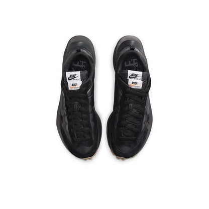 Nike Vaporwaffle Sacai &
