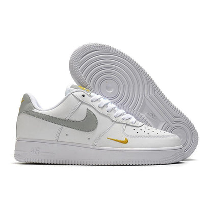 Nike Air Force 1 &
