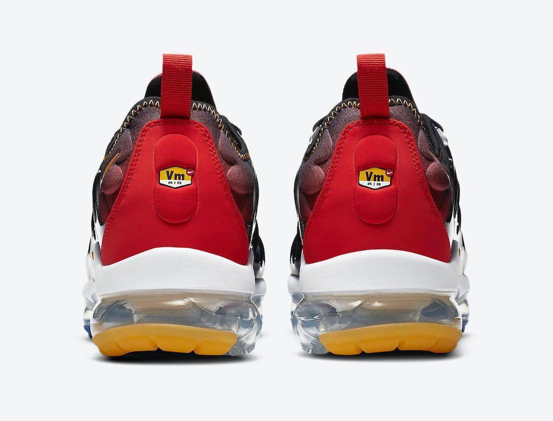 Nike Air VaporMax Plus &