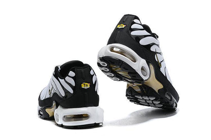 Nike Air Max Plus &