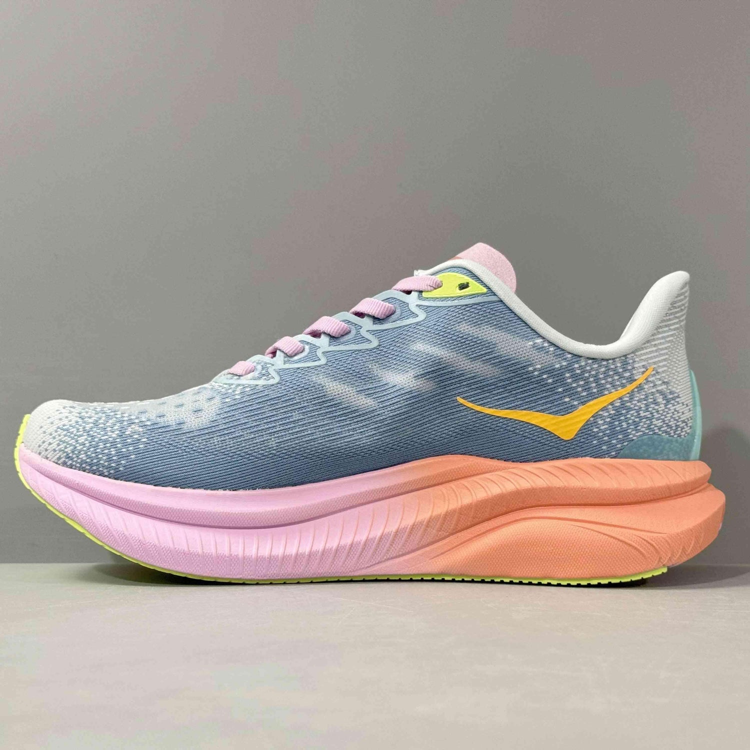 Hoka Mach 6 Illusion Dusk: Responsive Running Shoes – Energy Return