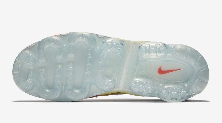 Nike Air VaporMax Plus &