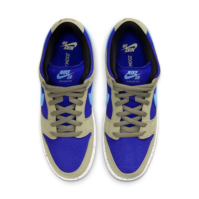 Nike SB Dunk Low &